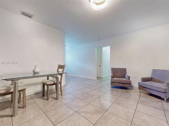 18502 NW 23rd Ct, Miami Gardens FL 33056