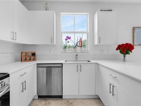 11968 NW 46th St, Coral Springs FL 33076