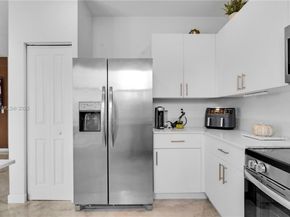 11968 NW 46th St, Coral Springs FL 33076