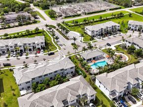 11968 NW 46th St, Coral Springs FL 33076