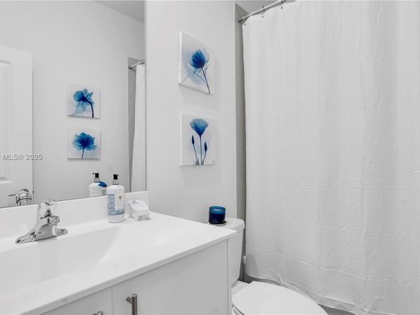 11968 NW 46th St, Coral Springs FL 33076