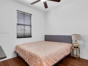 11968 NW 46th St, Coral Springs FL 33076