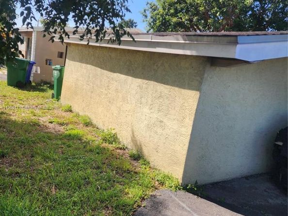 3100 SW 67TH Ter, Miramar FL 33023