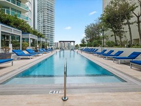 200 Sunny Isle Bl 21202, Sunny Isles Beach FL 33160