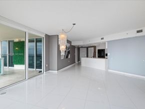 200 Sunny Isle Bl 21202, Sunny Isles Beach FL 33160