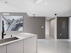 200 Sunny Isle Bl 21202, Sunny Isles Beach FL 33160