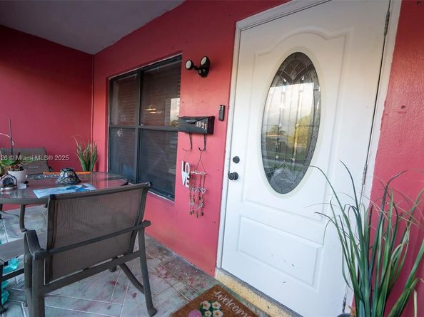 1021 SW 31st Ave, Fort Lauderdale FL 33312