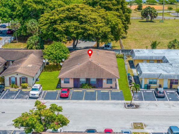 4020 NW 30th Ter, Lauderdale Lakes FL 33309