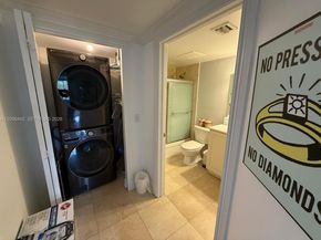 101 Sidonia Ave 301, Coral Gables FL 33134