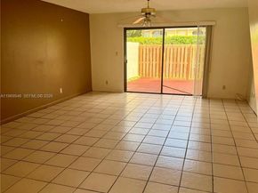 2700 S Oakland Forest Dr 303, Oakland Park FL 33309
