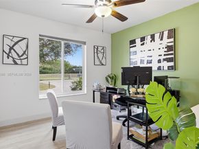 431 S Old Hiatus Rd, Plantation FL 33325