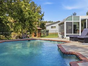 431 S Old Hiatus Rd, Plantation FL 33325