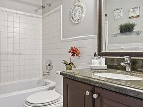 431 S Old Hiatus Rd, Plantation FL 33325