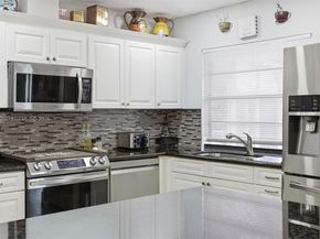 431 S Old Hiatus Rd, Plantation FL 33325