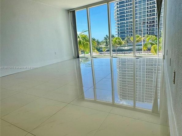 10275 Collins Ave 316, Bal Harbour FL 33154