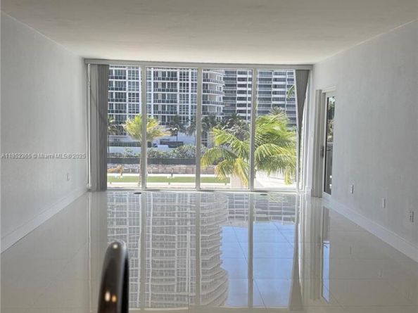 10275 Collins Ave 316, Bal Harbour FL 33154