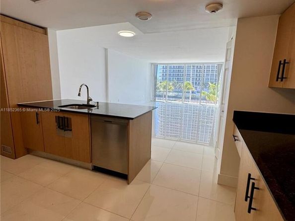10275 Collins Ave 316, Bal Harbour FL 33154