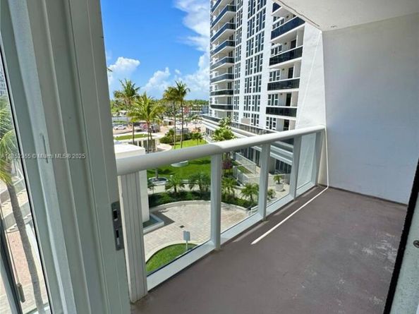 10275 Collins Ave 316, Bal Harbour FL 33154