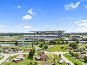 20401 NW 22nd Ave, Miami Gardens FL 33056