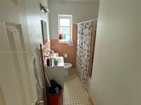 7905 Crespi Blvd, Miami Beach FL 33141