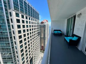 1200 Brickell Bay Dr 3520, Miami FL 33131