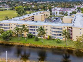 3990 NW 42nd Ave 403, Lauderdale Lakes FL 33319