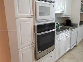 4779 Collins Ave 1804 STRG, Miami Beach FL 33140