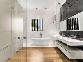 1270 NE 82nd St, Miami FL 33138