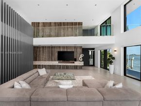 1270 NE 82nd St, Miami FL 33138