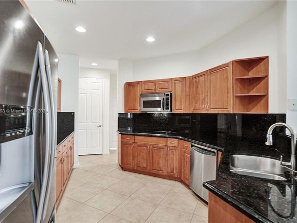 2757 Center Court Drive 120, Weston FL 33332