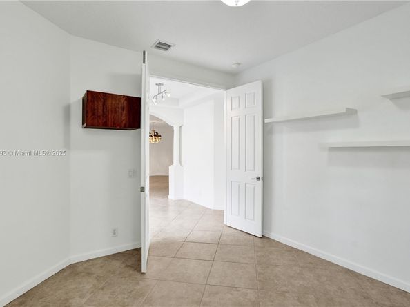 2757 Center Court Drive 120, Weston FL 33332