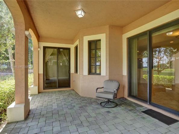 2757 Center Court Drive 120, Weston FL 33332