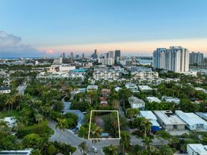 2121 Regatta Ave, Miami Beach FL 33140