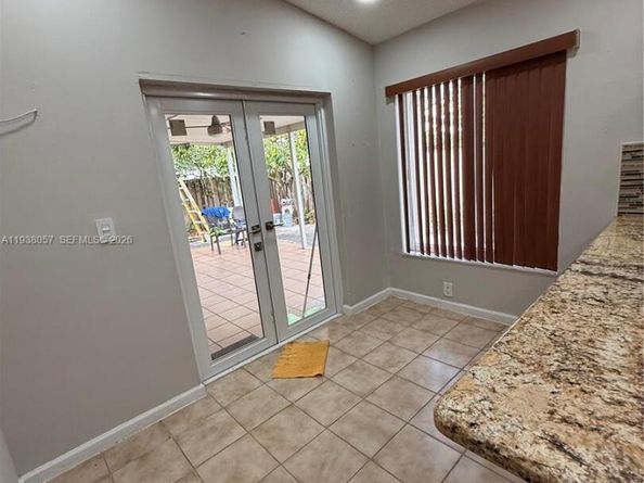 19926 NW 67th Pl, Hialeah FL 33015