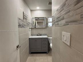 19926 NW 67th Pl, Hialeah FL 33015