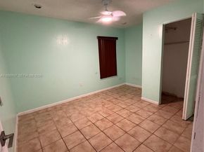 19926 NW 67th Pl, Hialeah FL 33015