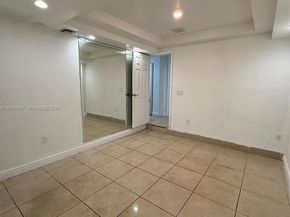 19926 NW 67th Pl, Hialeah FL 33015