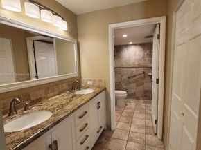 309 NW 95th Ave 309, Plantation FL 33324