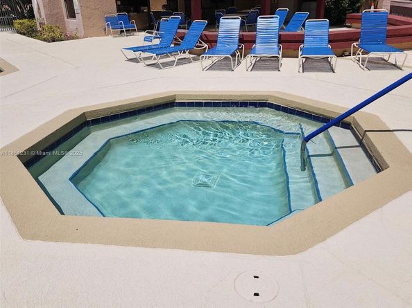 309 NW 95th Ave 309, Plantation FL 33324