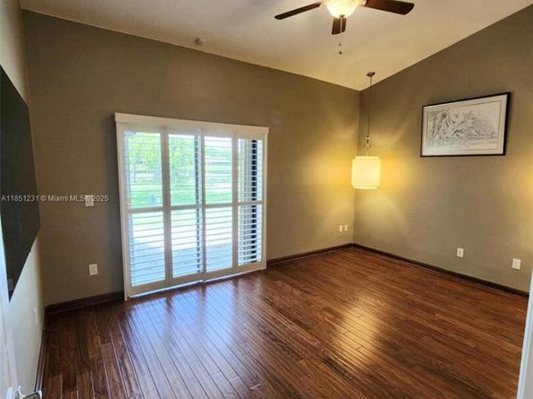309 NW 95th Ave 309, Plantation FL 33324