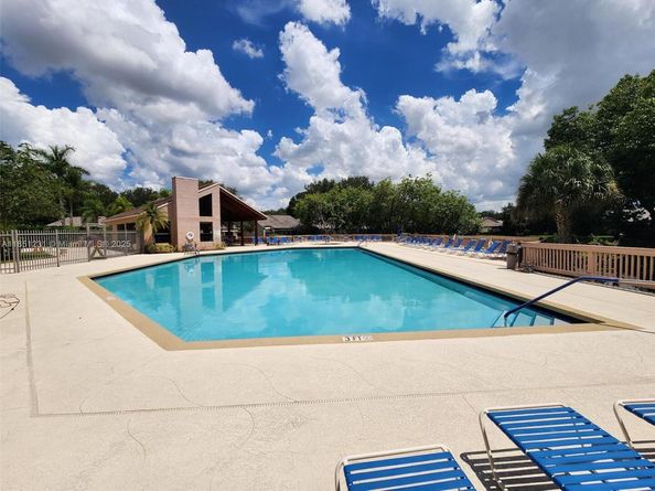 309 NW 95th Ave 309, Plantation FL 33324