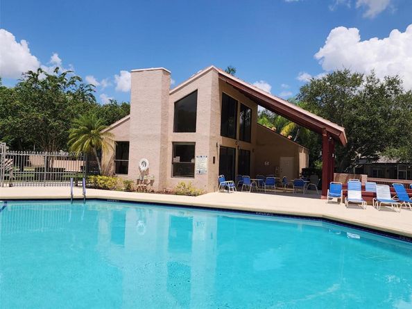 309 NW 95th Ave 309, Plantation FL 33324