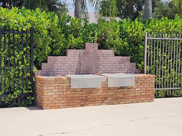 309 NW 95th Ave 309, Plantation FL 33324