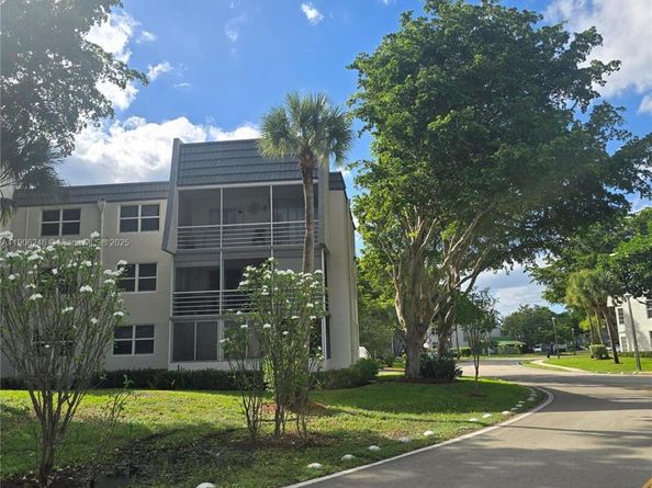 9070 Lime Bay Blvd 301, Tamarac FL 33321