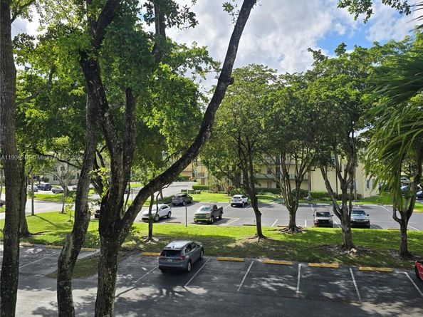 9070 Lime Bay Blvd 301, Tamarac FL 33321