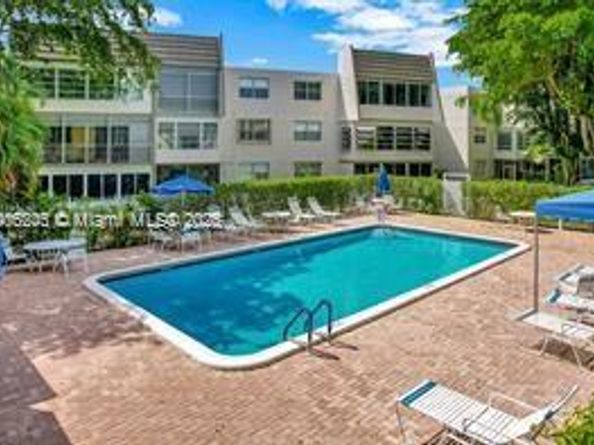 9070 Lime Bay Blvd 301, Tamarac FL 33321