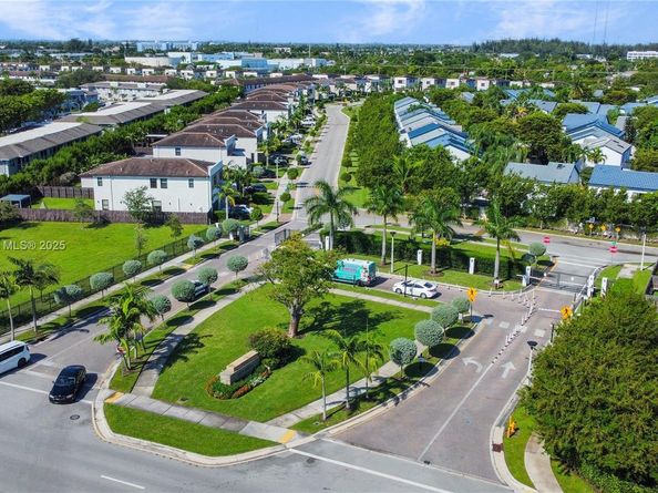 21016 NE 2nd Ct, Miami FL 33179