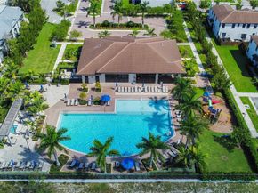 21016 NE 2nd Ct, Miami FL 33179