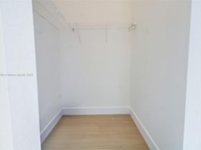 21016 NE 2nd Ct, Miami FL 33179