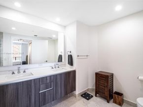 488 NE 18th St 401, Miami FL 33132